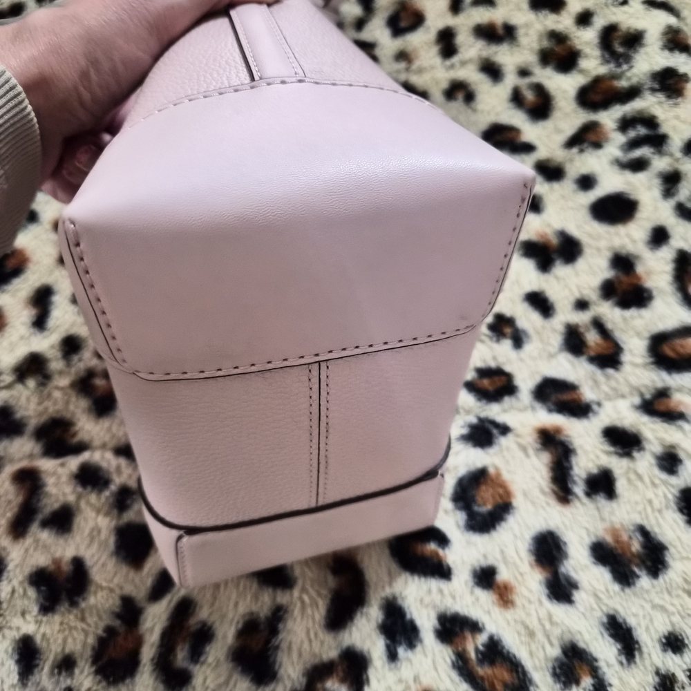 Michael Kors Blush Mini Bucket Bag - Picture 6 of 11